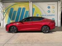 Jac J7 2022 4p Limited L4/1.5/T CVT 2022 Jac J7 Venta Exteriores 8