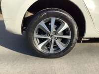 Toyota Prius 2021 5p C Híbrido L4/1.5 Aut 2021 Toyota Prius Venta Llantas 7