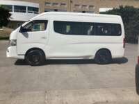 Nissan Urvan Pasajeros 2022 4p Amplia L4/2.5 A/A Man 15/Pas Paq. Seg.  2022 Nissan Urvan Pasajeros Venta Exteriores 8