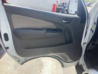 Nissan Urvan Pasajeros 2022 4p Amplia L4/2.5 A/A Man 15/Pas Paq. Seg.  2022 Nissan Urvan Pasajeros Venta Interiores 12