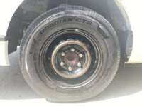 Nissan Urvan Pasajeros 2022 4p Amplia L4/2.5 A/A Man 15/Pas Paq. Seg.  2022 Nissan Urvan Pasajeros Venta Llantas 1