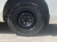 Nissan Urvan Pasajeros 2022 4p Amplia L4/2.5 A/A Man 15/Pas Paq. Seg.  2022 Nissan Urvan Pasajeros Venta Llantas 4