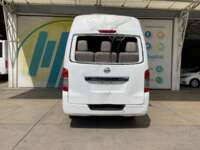 Nissan Urvan Pasajeros 2017 4p L4/2.5 Man 12/Pas 2017 Nissan Urvan Pasajeros Venta Exteriores 6