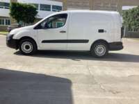 Peugeot Partner 2019 5p L4/1.6/T Diesel Man       2019 Peugeot Partner Venta Exteriores 8