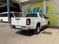 Mitsubishi L200 2022 4p GLX Doble Cabina L4/2.4 Man 2022 Mitsubishi L200 Venta Exteriores 5