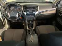 Mitsubishi L200 2022 4p GLX Doble Cabina L4/2.4 Man 2022 Mitsubishi L200 Venta Interiores 4