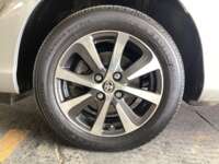 Toyota Prius 2019  2019 Toyota Prius Venta Llantas 1