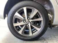 Toyota Prius 2019  2019 Toyota Prius Venta Llantas 7