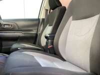 Toyota Prius 2019 5p C Hibrido L4/1.5/Aut 2019 Toyota Prius Venta Interiores 15