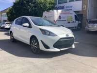 Toyota Prius 2019 5p C Hibrido L4/1.5/Aut 2019 Toyota Prius Venta Exteriores 3