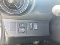 Toyota Prius 2019 5p C Hibrido L4/1.5/Aut 2019 Toyota Prius Venta Interiores 7