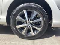 Toyota Prius 2019 5p C Hibrido L4/1.5/Aut 2019 Toyota Prius Venta Llantas 10