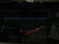 Nissan V-Drive 2021 4p L4/1.6 Man     IMG_5466