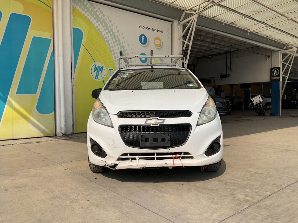 Chevrolet Spark 2015 5p LS Cargo L4/1.2 Man A/A 2015 Chevrolet Spark Venta Exteriores 2