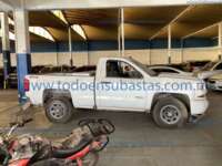Chevrolet Silverado 2018 2p LS Cabina Regular V8/5.3 Aut 4X4 2018 Chevrolet Silverado 2500 Ingreso Exteriores 3