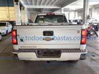 Chevrolet Silverado 2018 2p LS Cabina Regular V8/5.3 Aut 4X4 2018 Chevrolet Silverado 2500 Ingreso Exteriores 5