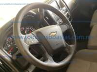 Chevrolet Silverado 2018 2p LS Cabina Regular V8/5.3 Aut 4X4 2018 Chevrolet Silverado 2500 Ingreso Interiores 2