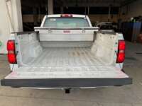 Chevrolet Silverado 2018 2p LS Cabina Regular V8/5.3 Aut 4X4 2018 Chevrolet Silverado Venta Cajuela 1