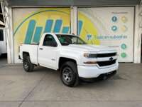 Chevrolet Silverado 2018 2p LS Cabina Regular V8/5.3 Aut 4X4 2018 Chevrolet Silverado Venta Exteriores 3