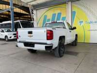 Chevrolet Silverado 2018 2p LS Cabina Regular V8/5.3 Aut 4X4 2018 Chevrolet Silverado Venta Exteriores 5