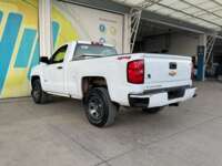 Chevrolet Silverado 2018 2p LS Cabina Regular V8/5.3 Aut 4X4 2018 Chevrolet Silverado Venta Exteriores 7