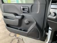 Chevrolet Silverado 2018 2p LS Cabina Regular V8/5.3 Aut 4X4 2018 Chevrolet Silverado Venta Interiores 17