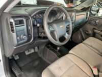 Chevrolet Silverado 2018 2p LS Cabina Regular V8/5.3 Aut 4X4 2018 Chevrolet Silverado Venta Interiores 4