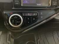 Toyota Prius 2019 5p C Hibrido L4/1.5/Aut 2019 Toyota Prius Venta Interiores 10