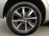 Toyota Prius 2019 5p C Hibrido L4/1.5/Aut 2019 Toyota Prius Venta Llantas 7