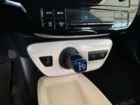 Toyota Prius 2017 5p Base Hibrido L4/1.8 Aut 2017 Toyota Prius Venta Interiores 12