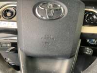 Toyota Prius 2017 5p Base Hibrido L4/1.8 Aut 2017 Toyota Prius Venta Interiores 14