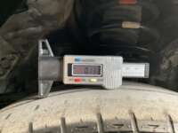 Toyota Prius 2017 5p Base Hibrido L4/1.8 Aut 2017 Toyota Prius Venta Llantas 3