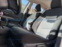 Toyota Prius 2021  2021 Toyota Prius Ingreso Interiores 17