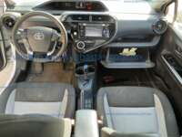 Toyota Prius 2021  2021 Toyota Prius Ingreso Interiores 9