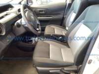 Toyota Prius 2018 5p C Híbrido L4/1.5 Aut 2018 Toyota Prius Ingreso Interiores 1