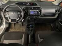 Toyota Prius 2018 5p C Híbrido L4/1.5 Aut 2018 Toyota Prius Venta Interiores 4