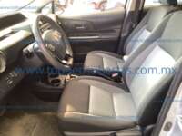 Toyota Prius 2019 5p C Hibrido L4/1.5/Aut 2019 Toyota Prius Ingreso Interiores 1