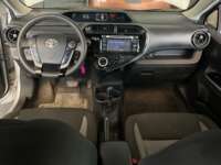 Toyota Prius 2019 5p C Hibrido L4/1.5/Aut 2019 Toyota Prius Venta Interiores 4