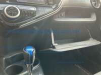 Toyota Prius 2019 5p C Hibrido L4/1.5/Aut 2019 Toyota Prius Ingreso Interiores 14