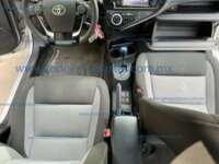 Toyota Prius 2019 5p C Hibrido L4/1.5/Aut 2019 Toyota Prius Ingreso Interiores 9