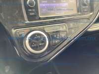 Toyota Prius 2019 5p C Hibrido L4/1.5/Aut 2019 Toyota Prius Ingreso Interiores 10