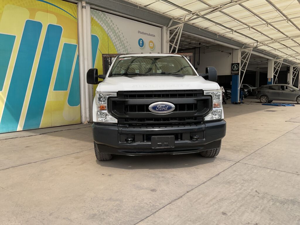 Ford F-350 2020 2p XL V8/6.2 Man    2020 Ford F-350 Venta Exteriores 2