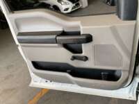 Ford F-350 2020 2p XL V8/6.2 Man    2020 Ford F-350 Venta Interiores 19