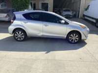 Toyota Prius 2019 5p C Hibrido L4/1.5/Aut 2019 Toyota Prius Venta Exteriores 4