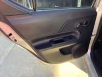 Toyota Prius 2019 5p C Hibrido L4/1.5/Aut 2019 Toyota Prius Venta Interiores 17