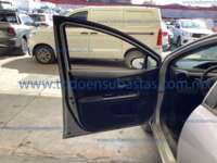 Toyota Prius 2019 5p C Hibrido L4/1.5/Aut 2019 Toyota Prius Ingreso Interiores 0