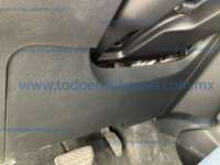 Toyota Prius 2019 5p C Hibrido L4/1.5/Aut 2019 Toyota Prius Ingreso Interiores 26