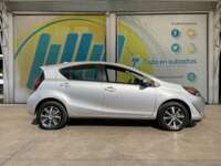 Toyota Prius 2019 5p C Hibrido L4/1.5/Aut 2019 Toyota Prius Venta Exteriores 4