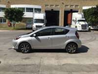 Toyota Prius 2019 5p C Hibrido L4/1.5/Aut 2019 Toyota Prius Venta Exteriores 8