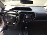 Toyota Prius 2019 5p C Hibrido L4/1.5/Aut 2019 Toyota Prius Venta Interiores 4